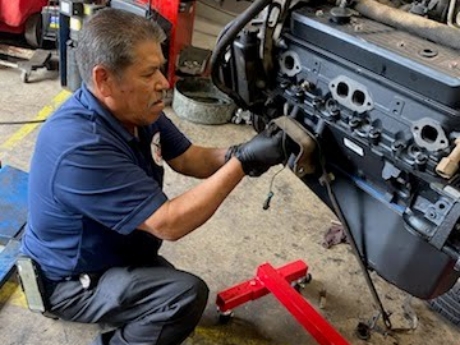 veragara automotive oceanside auto repair worker engine